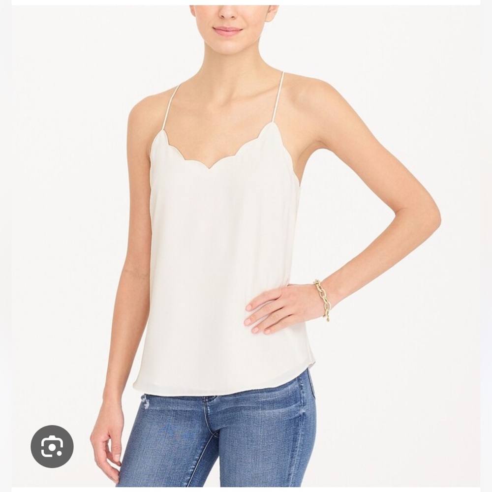 Scalloped cami top - like new